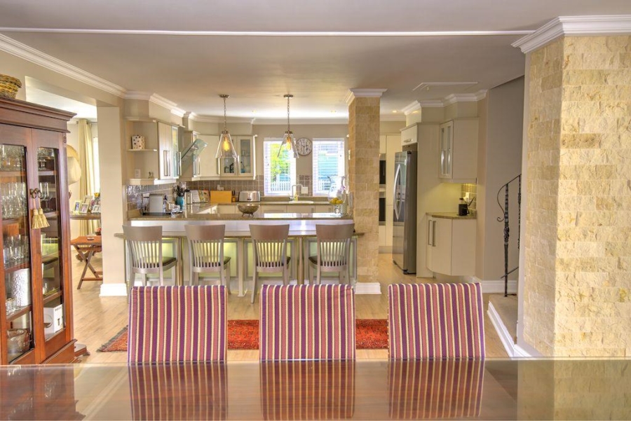 To Let 4 Bedroom Property for Rent in Thesen Islands Western Cape